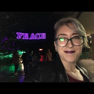 Meet your Posher, Rebecca